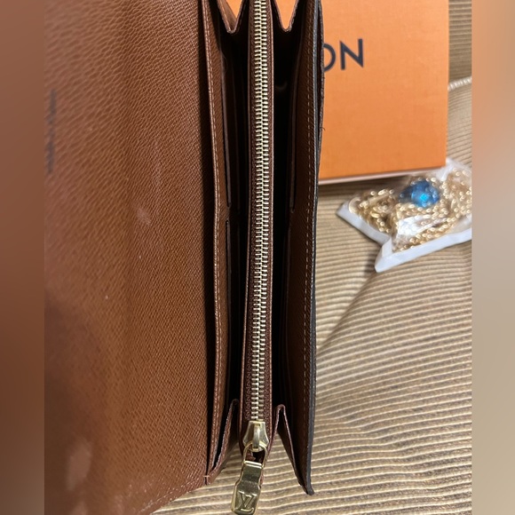 💯Authentic Louis Vuitton Portefeuille Sarah Long Wallet w/Chain inclusion - Picture 11 of 17